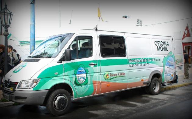 El municipio dispone de una oficina móvil, servicio que se ofrece para simplificar la Atención al vecino y la administración de Rentas, llevando la gestión a los barrios y acercándose a la gente.